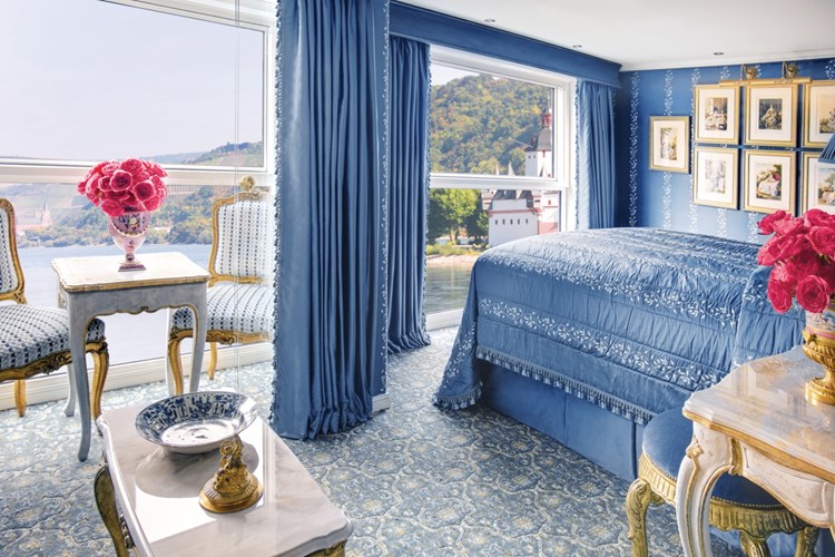 Suite  S.S. Maria Theresa 